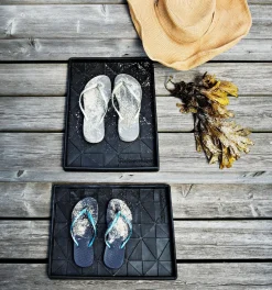 Tica Copenhagen - Skobakke - Graphic - Small - L: 38 cm. B: 28 cm.