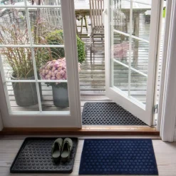 Tica Copenhagen - Smudsmåtte - Dots - Mørkeblå - 40x60 cm