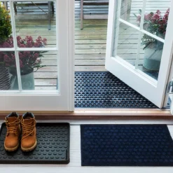 Tica Copenhagen - Smudsmåtte - Dots - Mørkeblå - 60x90 cm