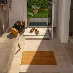 Tica Copenhagen - Smudsmåtte - Stripes Horizon - Ivory-Dijon-Brown - 40x60 cm