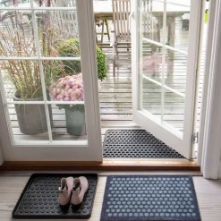 Tica Copenhagen - Smudsmåtte - Dots - Grå - 40x60 cm