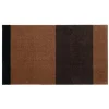 Tica Copenhagen - Smudsmåtte - Stripes Horizon - Cognac/Dark Brown/Black - 90x200 cm