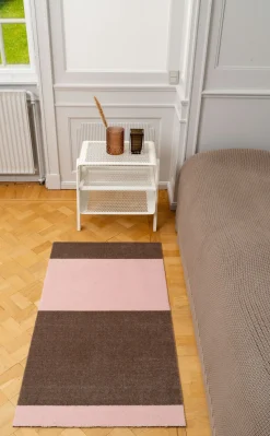 Tica Copenhagen - Smudsmåtte - Stripes Horizon - Sand/Lyserød - 90x200 cm