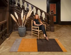 Tica Copenhagen - Smudsmåtte - Stripes Horizon - Dijon/Brun/Sand - 60x90 cm