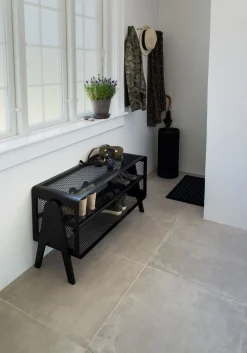 Tica Copenhagen - Stor gulvreol - Metal - Sort