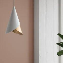 Umage - Lampe - Cornet - Hvid/messing - Ø13,4 cm