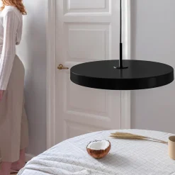 Umage - Pendel - Asteria - Sort top - Nuance rose - Mini Ø31 cm