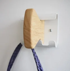 UNILUX - Knagerække med 1 knage - AURORA - Hvid/Bøg